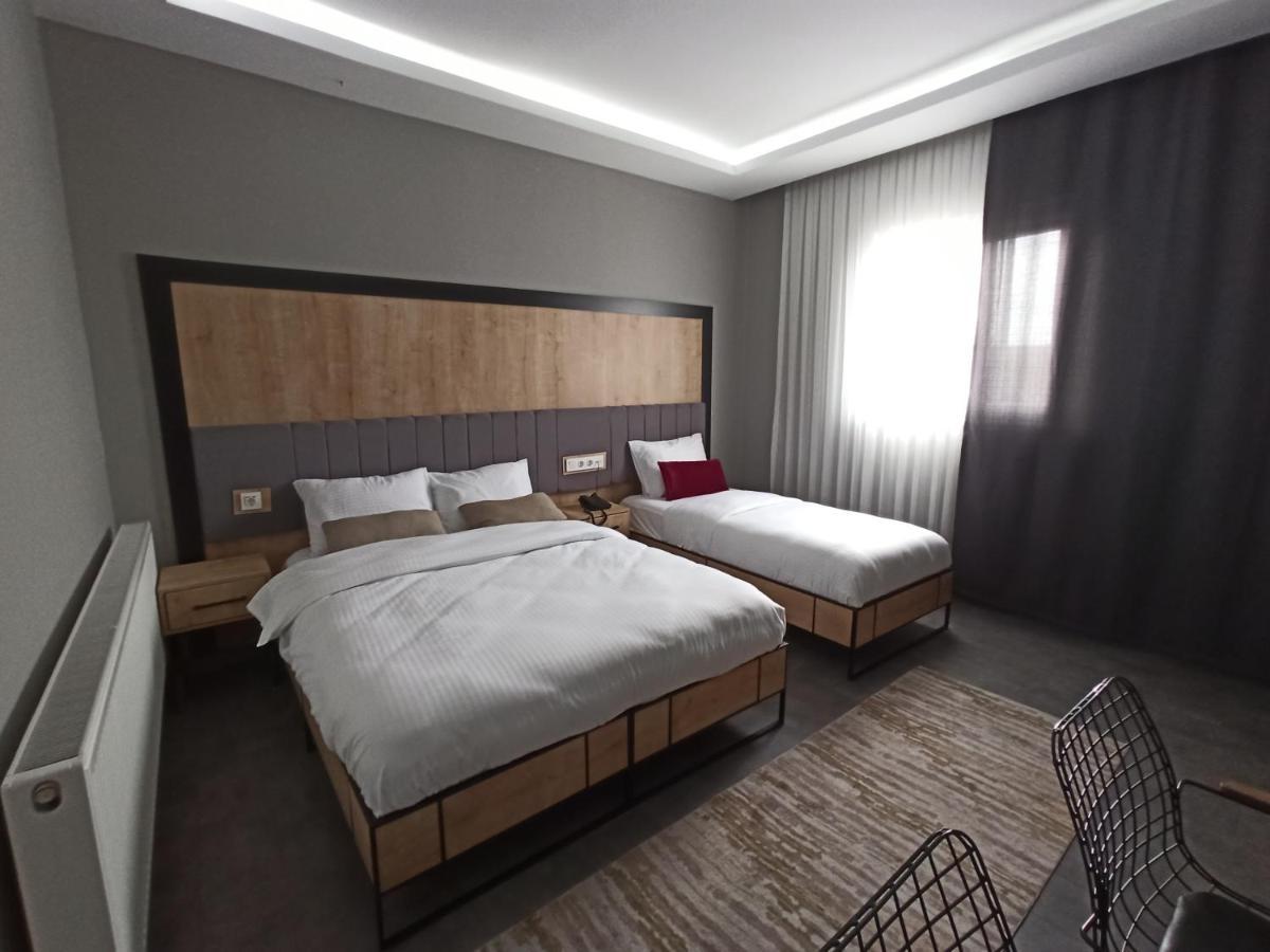 Hotel Skylon Airport