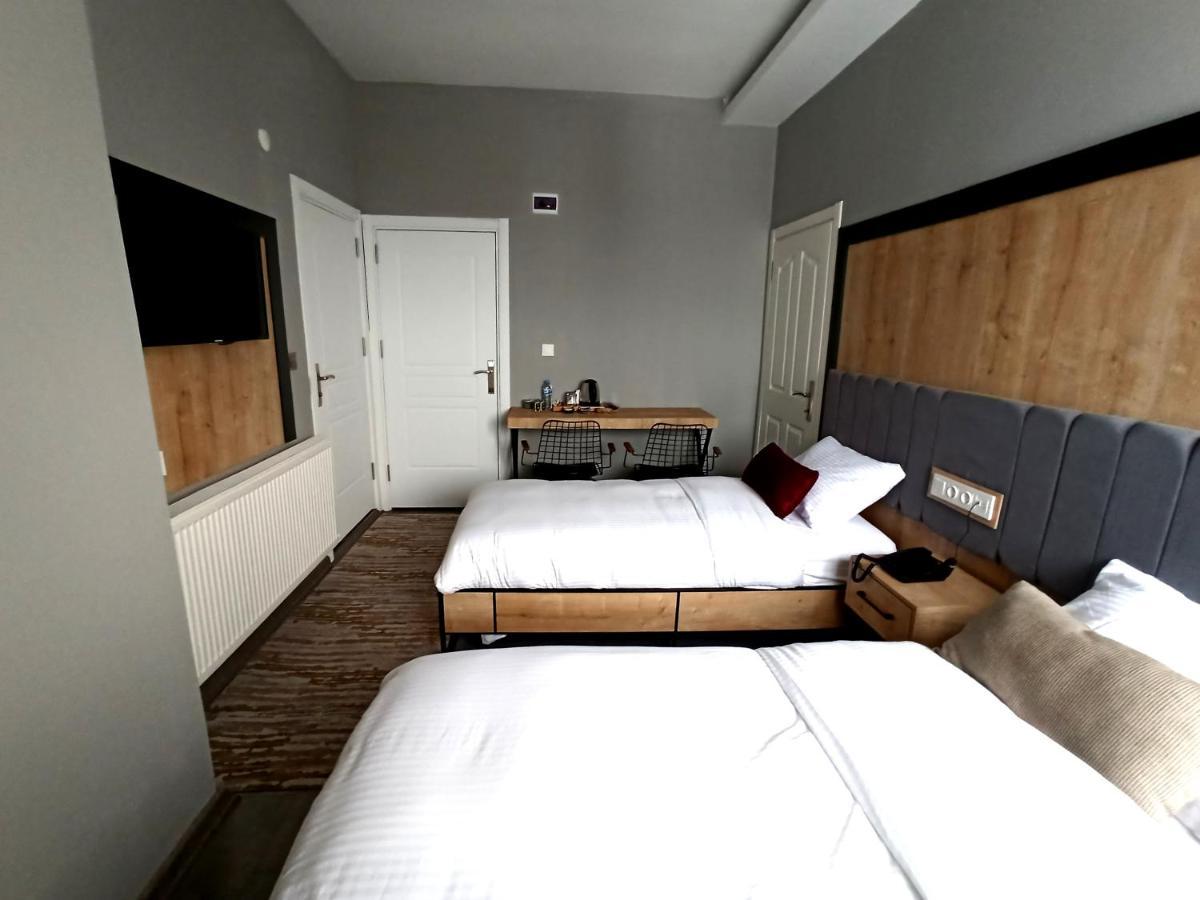 Hotel Skylon Airport